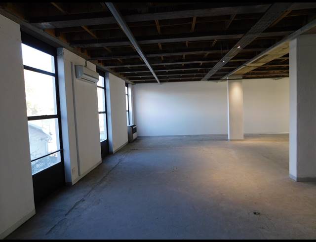 157M² OFFICE TO LET IN CRAIGHALL